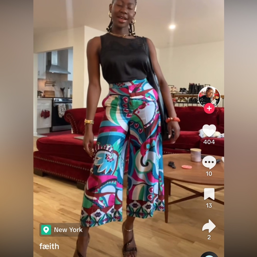 Zara Green and Multicolor Patterned Cropped Pants - Picture 3 of 7